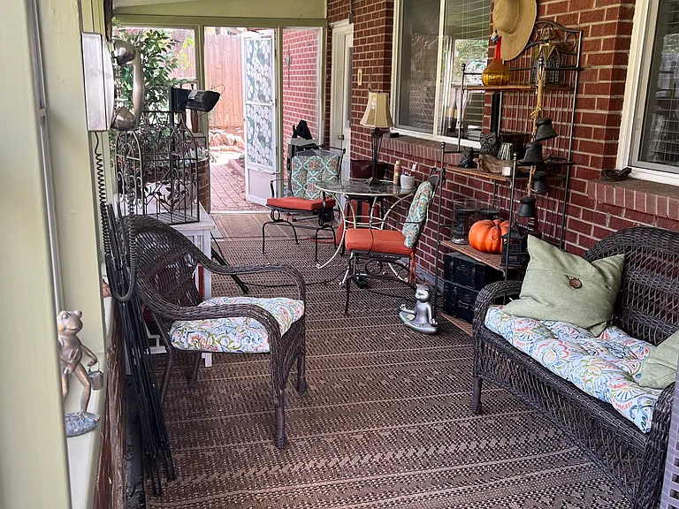 6554 Gray St — Photo 7