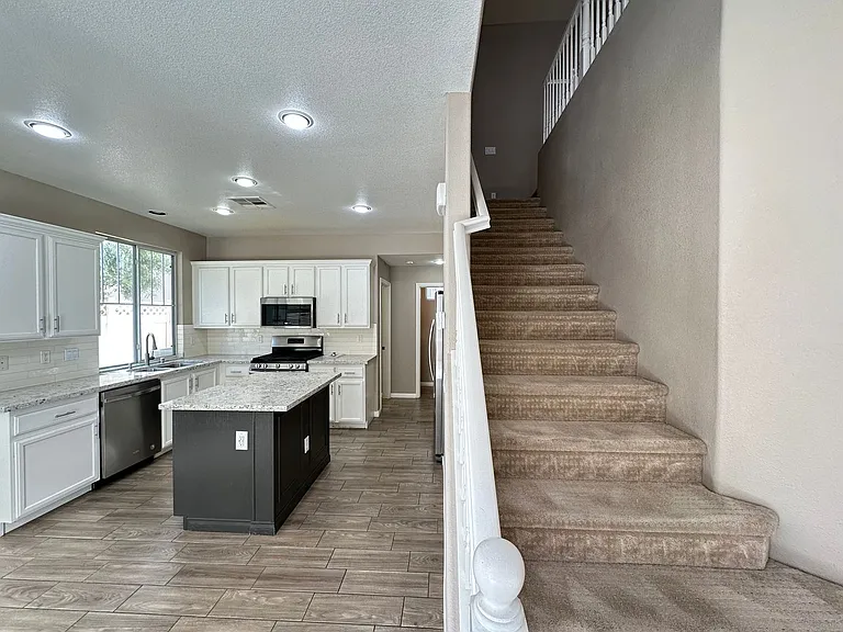 7536 French Springs St — Photo 7