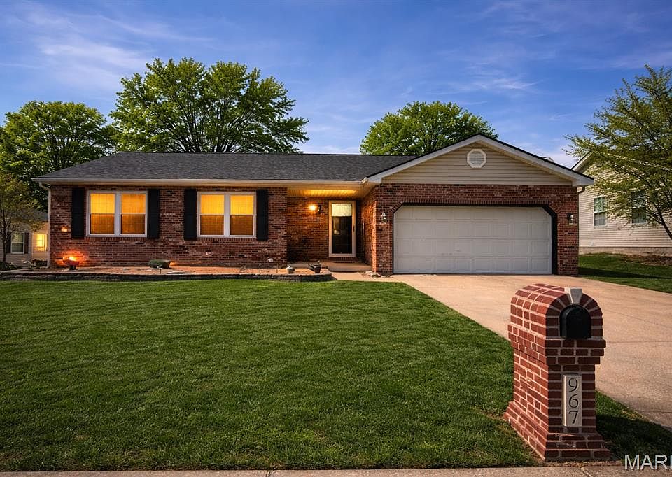 1st image of 967 Dunberry Dr