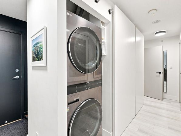 2 bedroom rental in Vancouver — photo 17