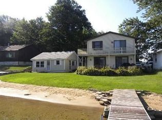 67470 95th Ave, Dowagiac, MI 49047