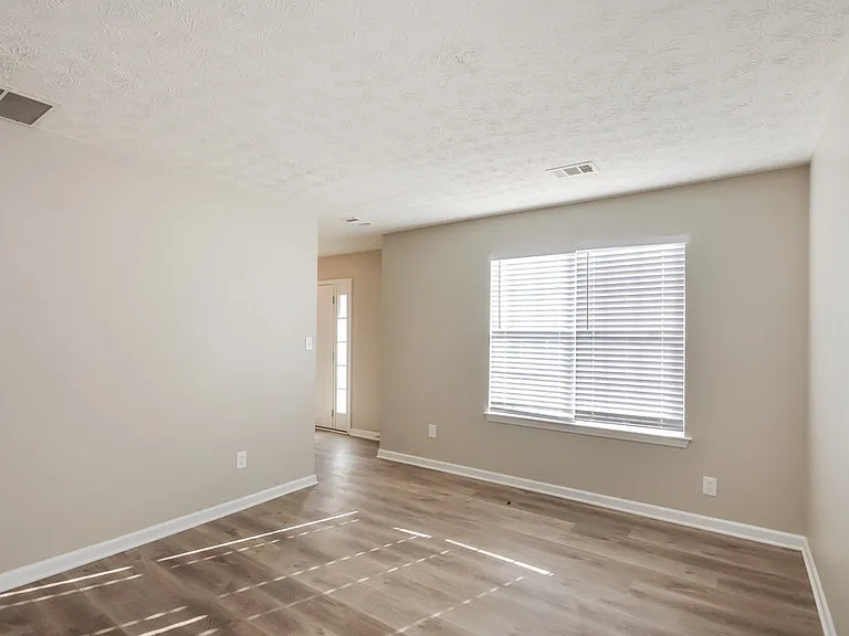 5621 Winchester Pl — Photo 8