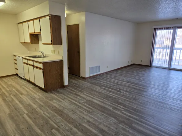 Pine Tree Apartments