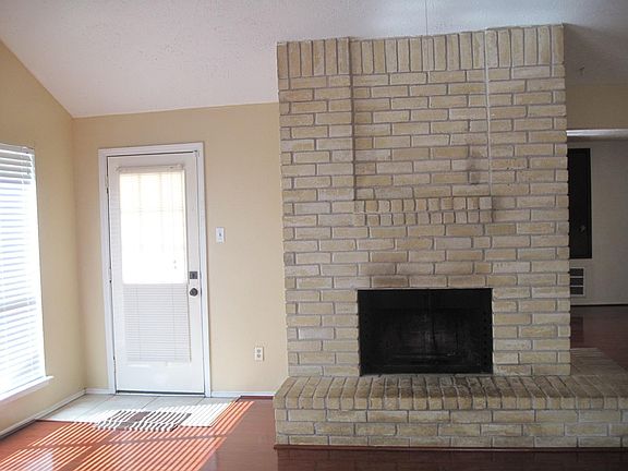 5th image of 15503 Wildwood Glen Dr