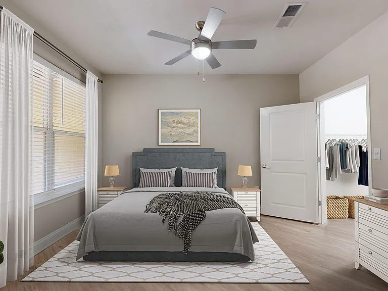 Cozy Bedroom with En-Suite Bathroom