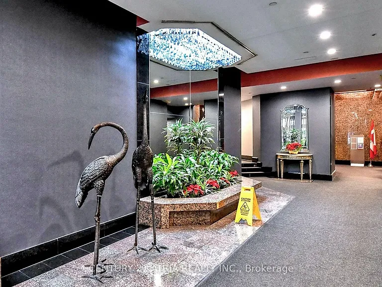 38 Elm St #2715 — Photo 48