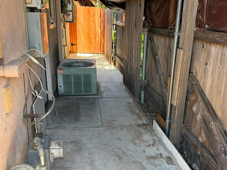 7302 San Miguel Ave — Photo 5