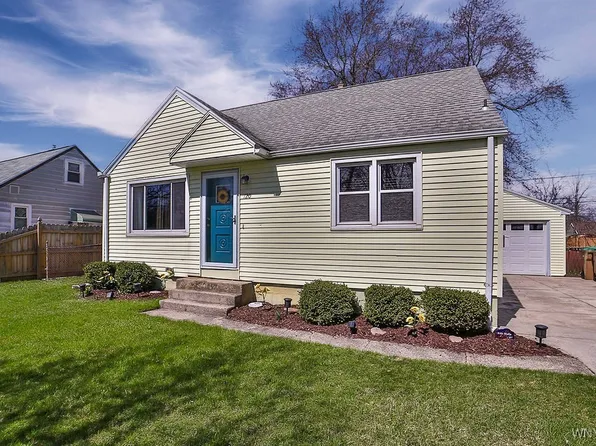 120 Fairvale Dr, Cheektowaga, NY 14225
