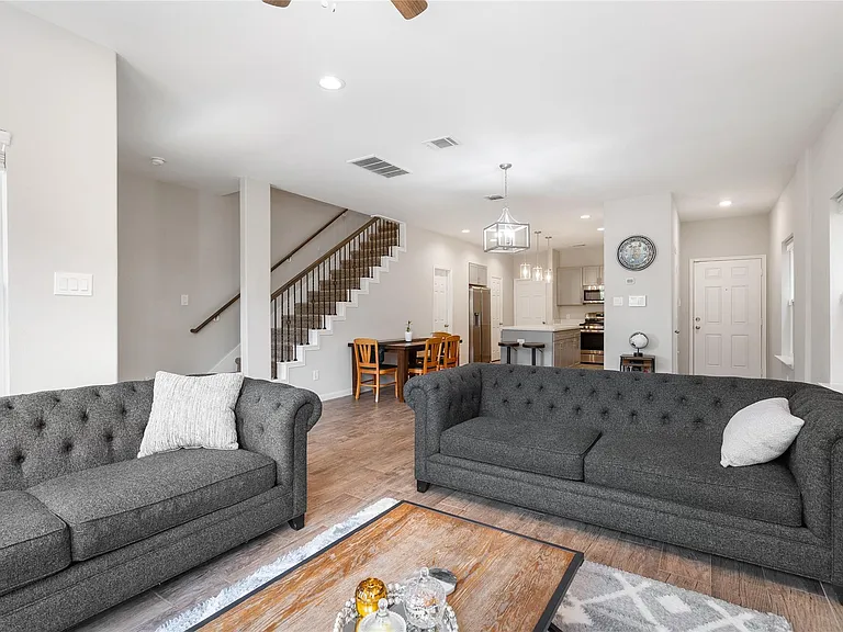 17137 Wilthorne Colony Ct — Photo 8