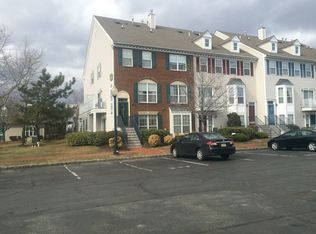 2 Redwood St, Jersey City, NJ 07305