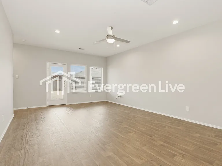 9909 Glen Brook Ln — Photo 6