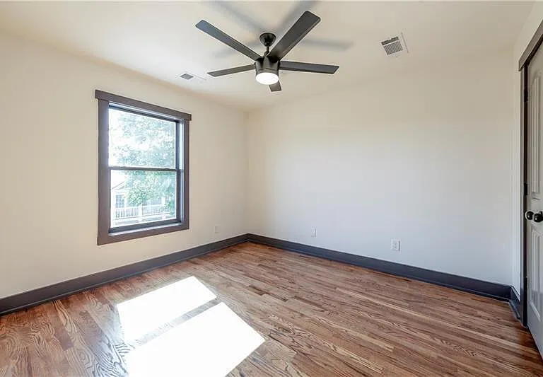 767 Terry St SE #B — Photo 13