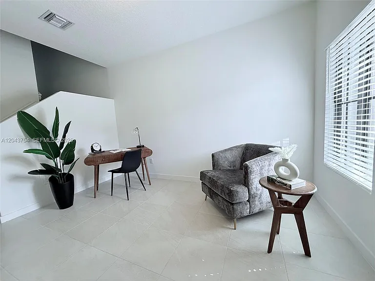 6007 Coralberry St — Photo 5