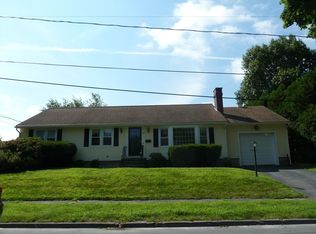 33 Tupelo Rd, Worcester, MA 01606