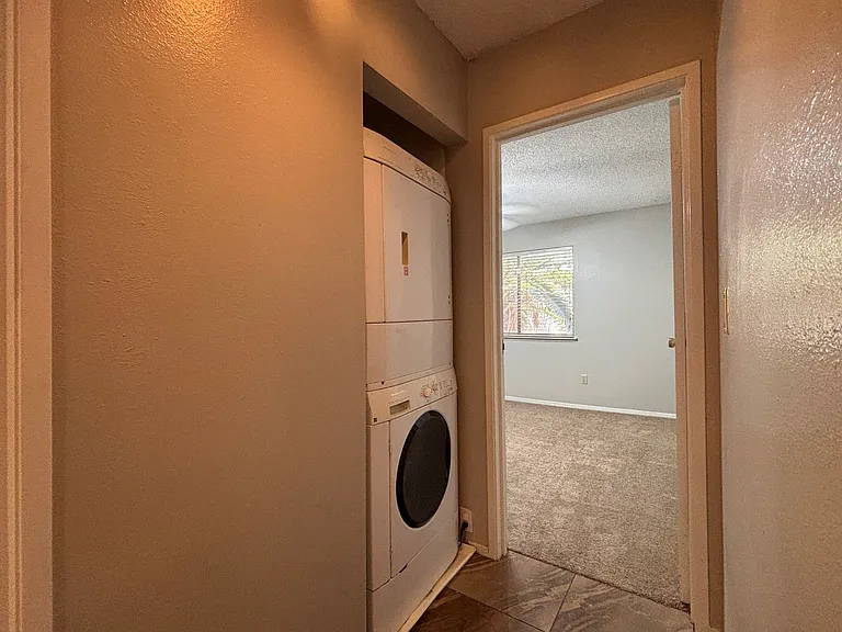 5080 Spencer St #D — Photo 6