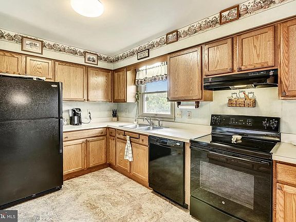 4th image of 6557 Cottonwood Dr