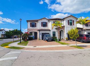 10902 W 33rd Way, Hialeah, FL 33018