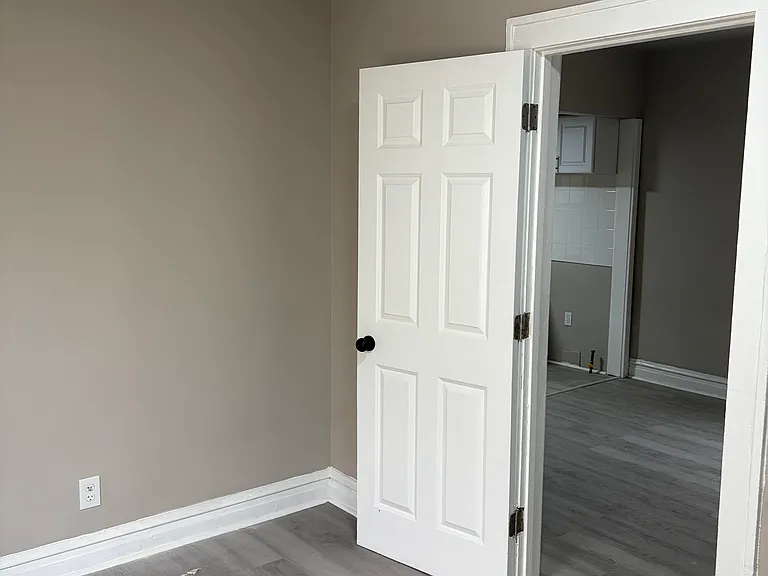 1451 W 17th Ave #1 — Photo 17