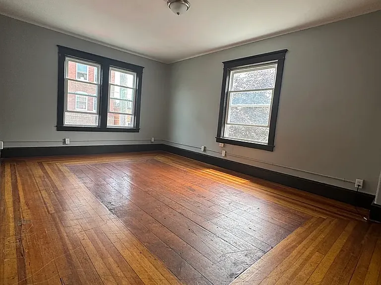 31 Chestnut St #2-C — Photo 9