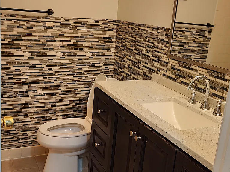 1107 Green Hollow Dr — Photo 11