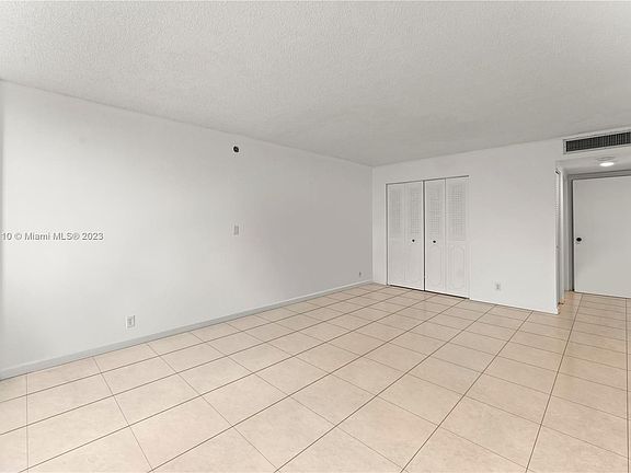 5th image of 100 Golden Isles Dr APT 406