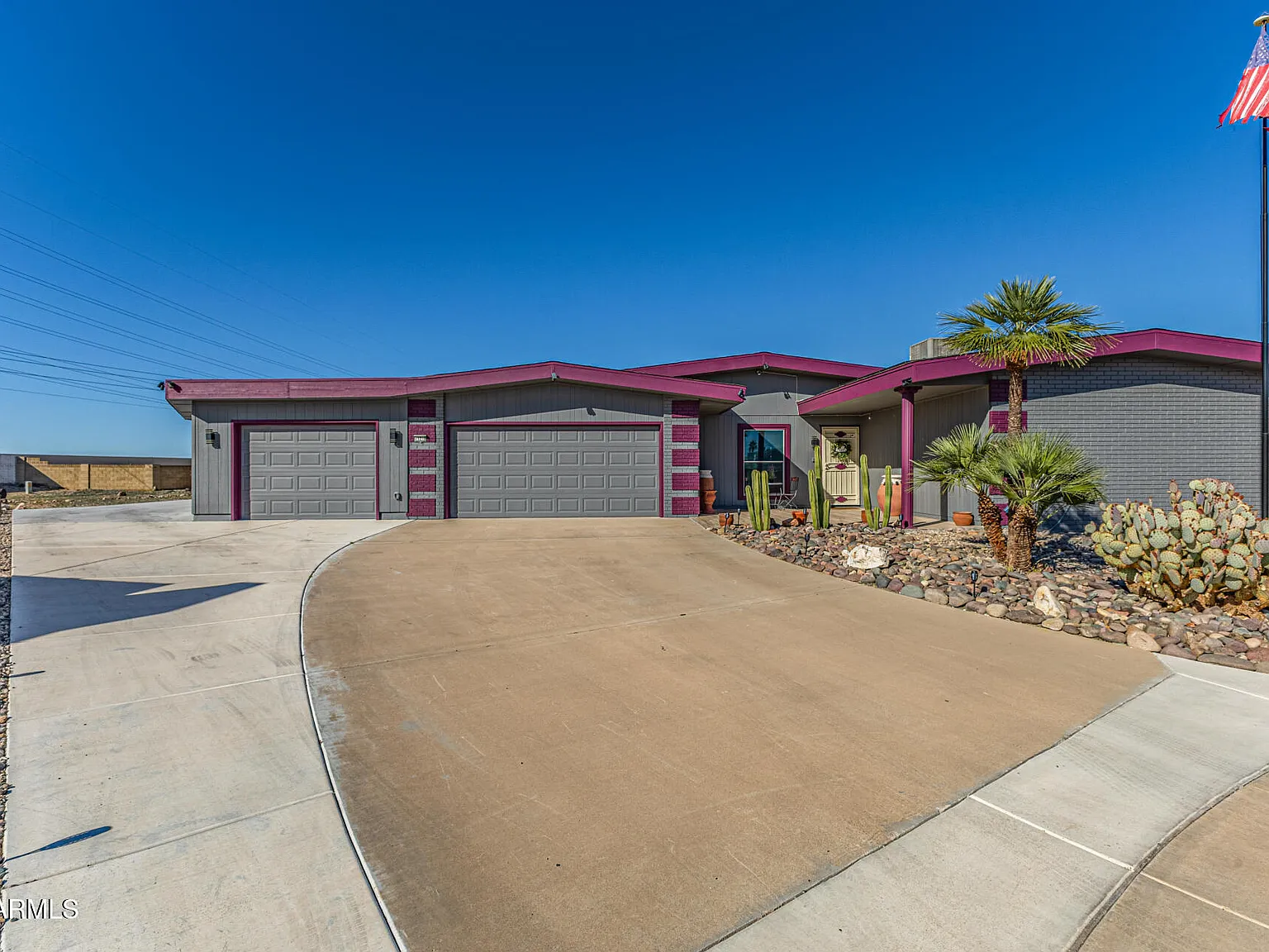 3 bed, 3.0 bath, 2498 sqft, $2,500 — Photo 4