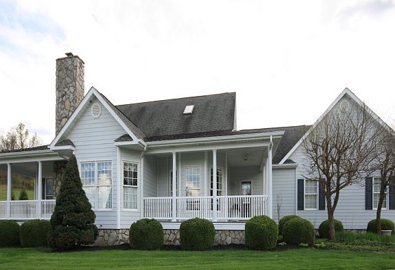 2nd image of 12747 Westmoreland Dr