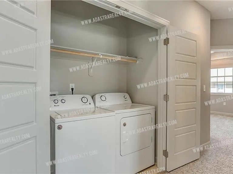 15852 Valley View Dr — Photo 23
