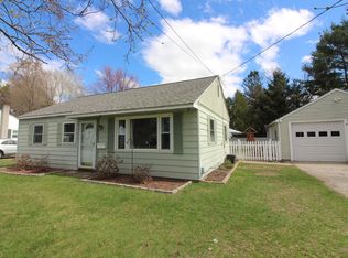 4 Mills Ave, South Burlington, VT 05403