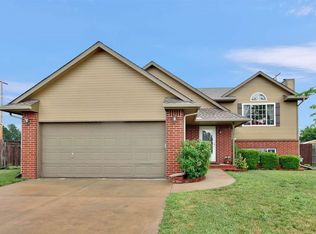 2107 E Summerset St, Derby, KS 67037