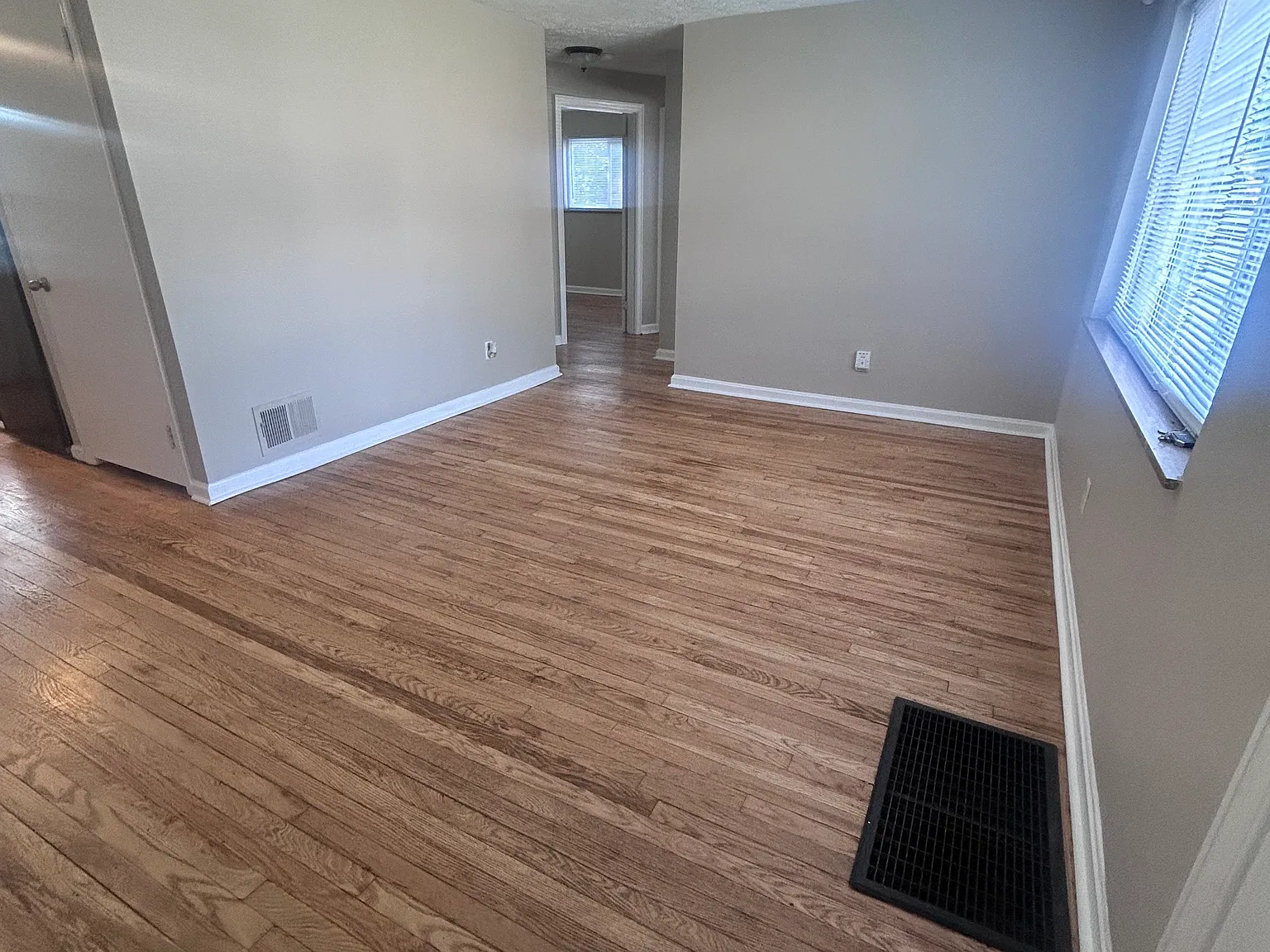3 bed, 1231 sqft, $1,799 — Photo 4