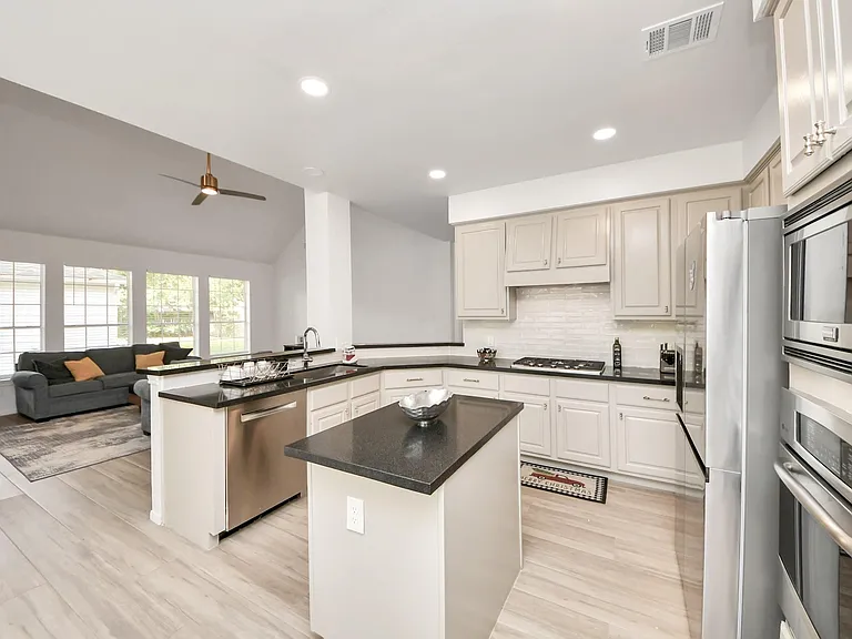 7130 Glenwood Dr — Photo 31