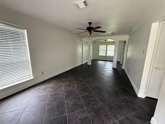 3rd image of 502 Carol Lynn Drive