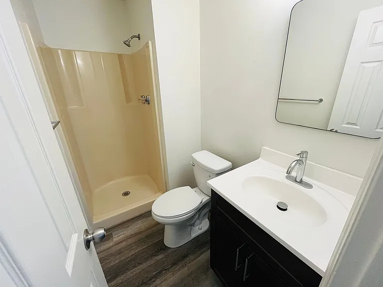 208 Marlington St — Photo 9