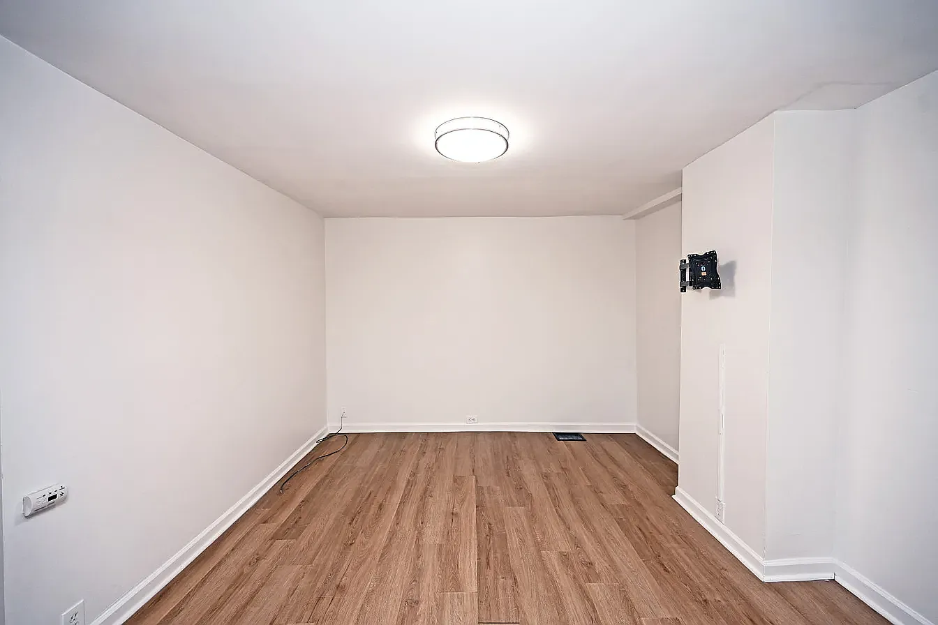 2 bed, 900 sqft, $1,450 — Photo 3