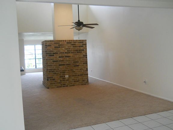 5th image of 4718 Bonner Dr
