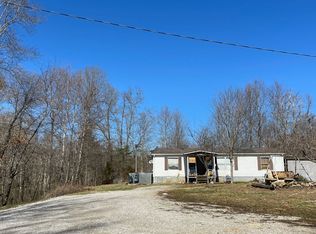 1420 Farmer Rd, Walling, TN 38587