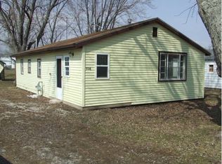 808 S Barclay St, Fairmount, IN 46928