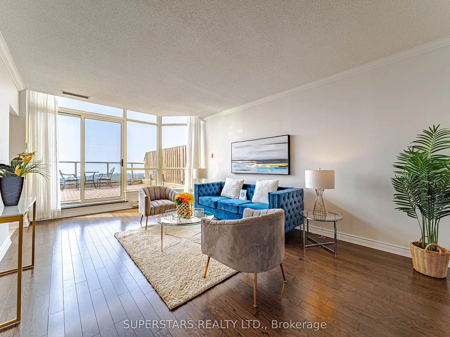 2 bed, $4,600 — Photo 2