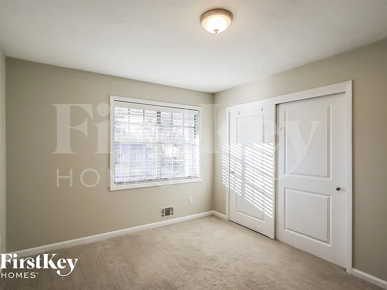 61 Vanya Ln SE — Photo 11
