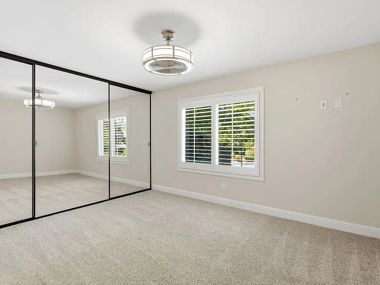 3235 W Sierra Dr — Photo 24