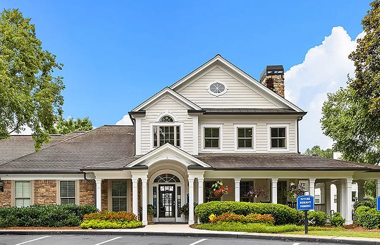Park at Towne Lake Apartments — Photo 15