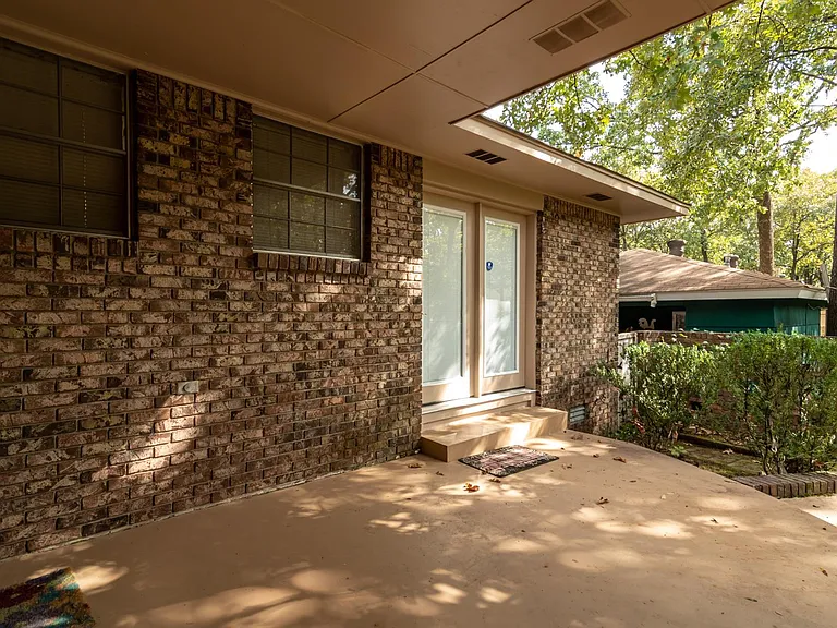 9601 Temple Dr — Photo 29