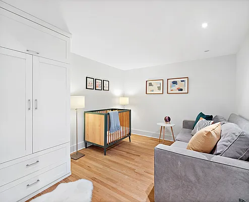 Sold by Compass | media 6