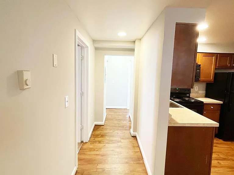 566 Lowell Ave — Photo 24