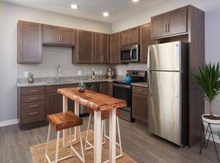 Centerline, Omaha, NE 68106