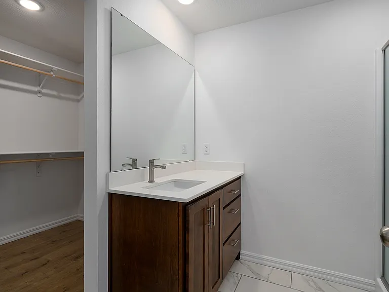 1338 S Tanner Dr — Photo 26