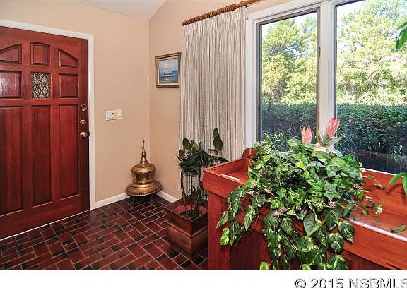 4th image of 534 Club House Blvd