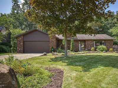 10266 Huntington Park Dr, Strongsville, OH, 44136