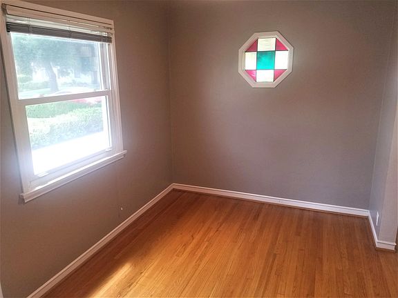 5th image of 114 N Berkeley Ave